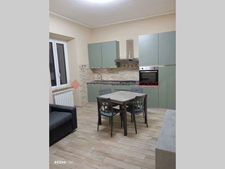 Trilocale in Affitto a Frosinone, 700&euro;, 80 m², arredato