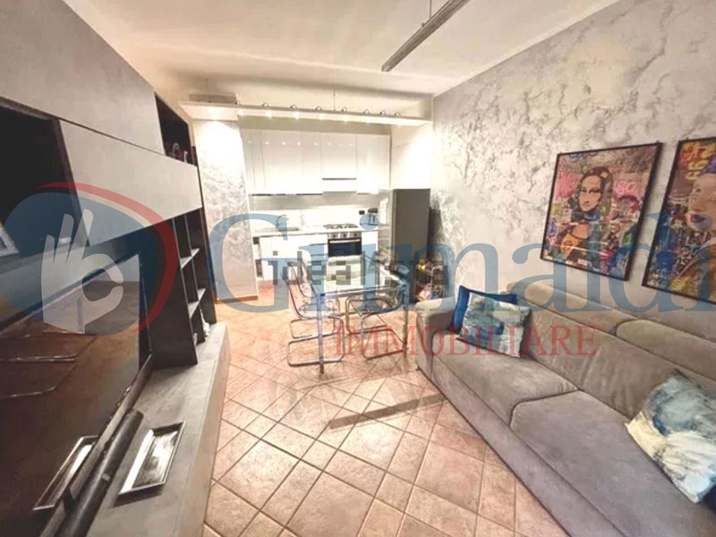 Bilocale in Vendita a Beinasco, 129'000&euro;, 60 m², con Box