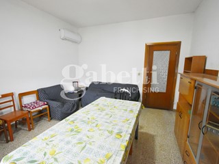 Quadrilocale in Vendita a Sassari, 59'000&euro;, 95 m², arredato