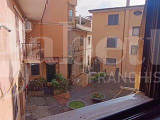 Trilocale in Vendita a Nettuno, 208'000&euro;, 70 m², arredato