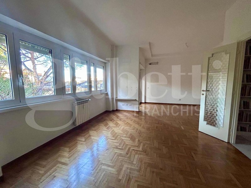 Appartamento in Affitto a Roma, 1'650&euro;, 165 m²