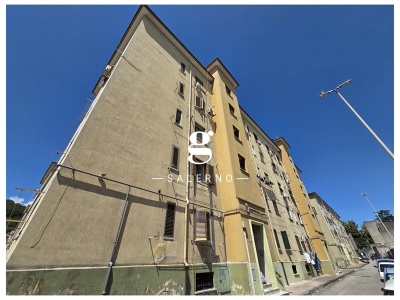 Trilocale in Vendita a Salerno, 110'000&euro;, 89 m²
