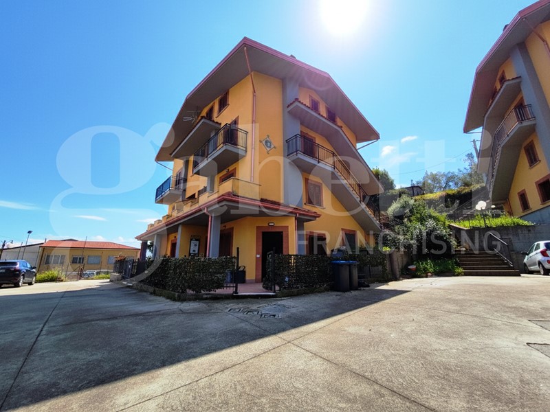 Bilocale in Vendita a Marano Marchesato, 55'000&euro;, 70 m², arredato