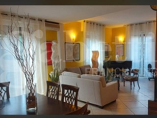 Quadrilocale in Vendita a Bologna, 385'000&euro;, 116 m²