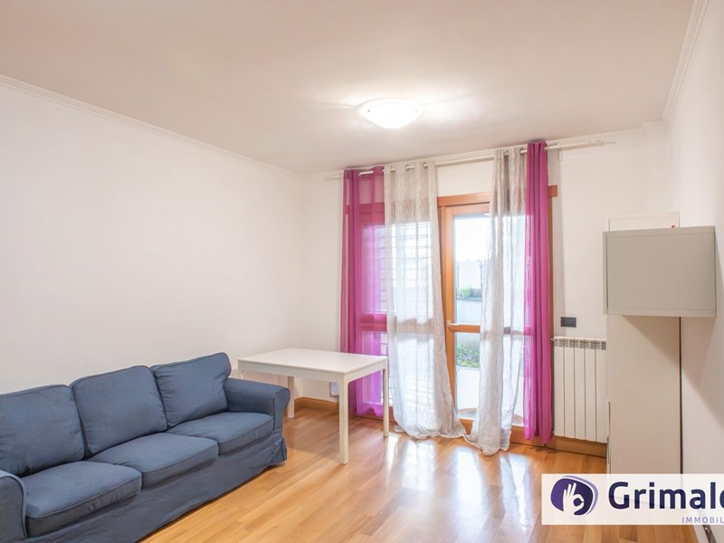 Bilocale in Affitto a Roma, 900&euro;, 59 m², arredato