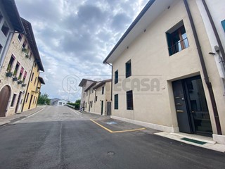 Appartamento in Vendita a Marostica, 540'000&euro;, 500 m², con Box
