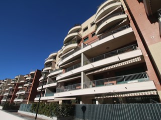 Trilocale in Vendita a Como, 330'000&euro;, 107 m²