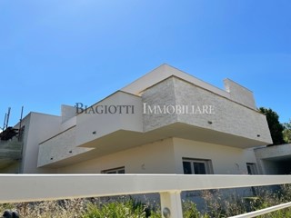 Appartamento in Vendita a Livorno, zona Montenero basso, 680'000&euro;, 300 m², con Box