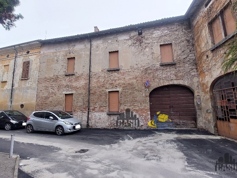 Appartamento in Vendita a Viadana, 170'000&euro;, 950 m², con Box