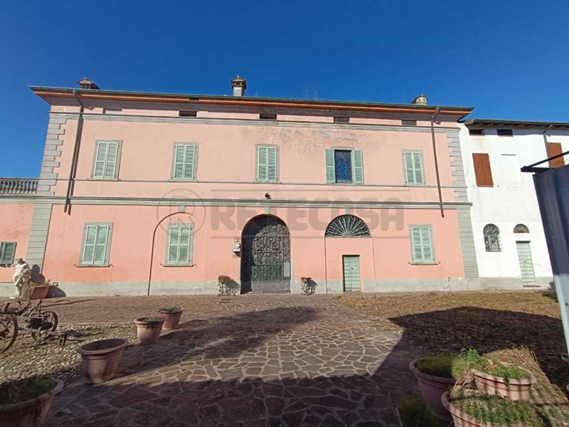 Appartamento in Vendita a Ticengo, 250'000&euro;, 1000 m²