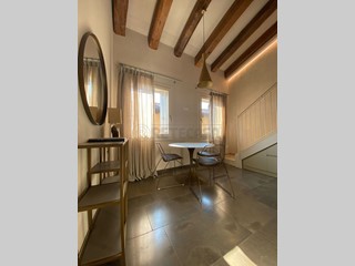 Appartamento in Vendita a Bassano del Grappa, 200 m², arredato