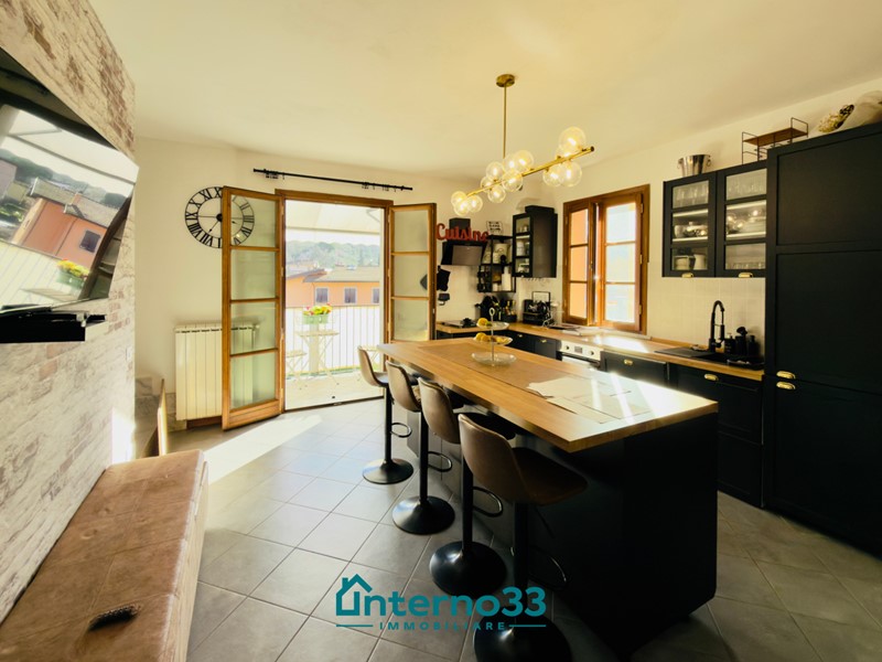 Quadrilocale in Vendita a Arcola, zona Romito Magra, 190'000&euro;, 100 m²