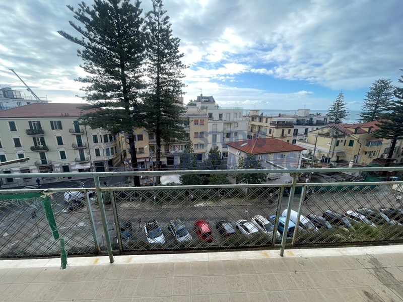 Quadrilocale in Vendita a Taggia, 220'000&euro;, 90 m²