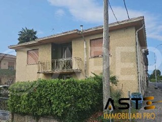 Appartamento in Vendita a Galliera Veneta, 67'000&euro;, 156 m²