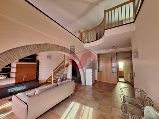 Quadrilocale in Vendita a Benevento, 130'000&euro;, 127 m²