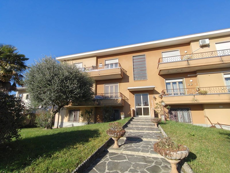 Quadrilocale in Vendita a Cassano Magnago, 157'000&euro;, 137 m²