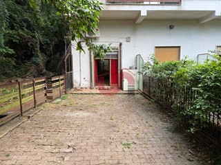Bilocale in Vendita a Sant'Angelo a Cupolo, 20'000&euro;, 48 m²