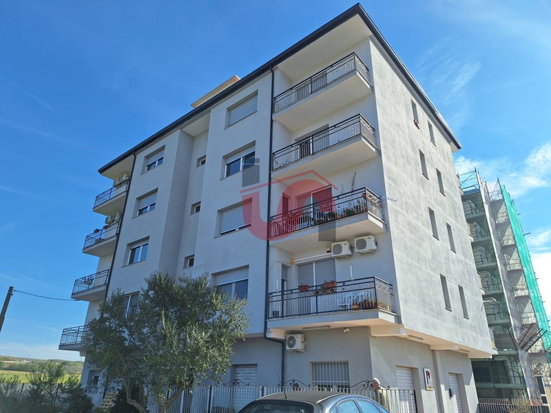 Quadrilocale in Vendita a Benevento, 129'000&euro;, 110 m²