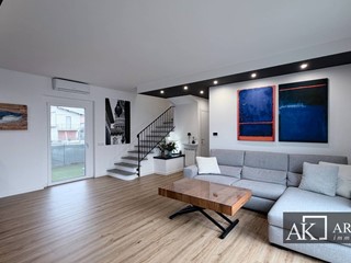 Quadrilocale in Vendita a Novara, 340'000&euro;, 185 m²