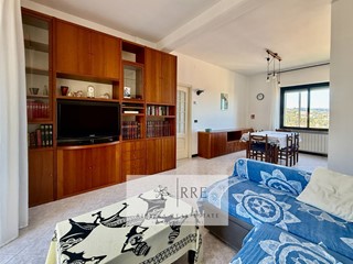 Appartamento in Vendita a Loano, 270'000&euro;, 95 m²