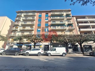 Appartamento in Vendita a Benevento, 159'000&euro;, 140 m²