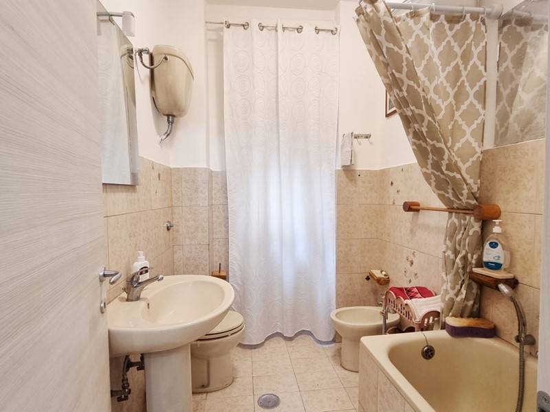 Trilocale in Affitto a Caserta, 750&euro;, 70 m², arredato