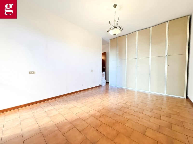 Trilocale in Vendita a Settimo Milanese, 282'000&euro;, 105 m², con Box