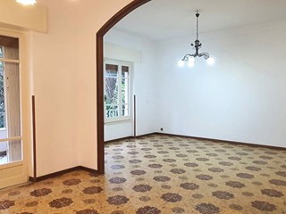 Appartamento in Affitto a Palermo, 800&euro;, 125 m²