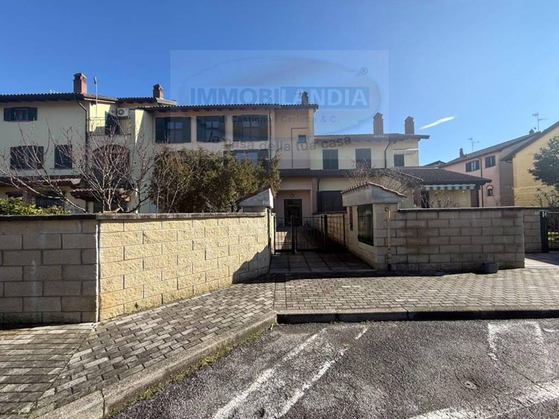 Trilocale in Vendita a Galgagnano, 138'000&euro;, 116 m², con Box