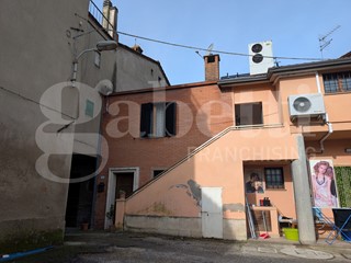 Quadrilocale in Vendita a Deruta, 110'000&euro;, 120 m²