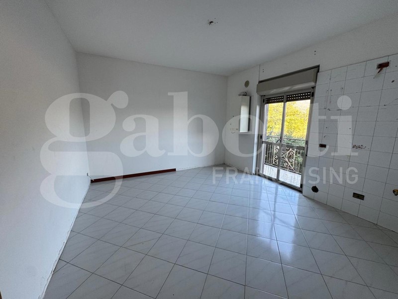 Quadrilocale in Vendita a Piedimonte Matese, 98'000&euro;, 130 m², con Box