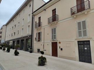 Trilocale in Affitto a L'Aquila, 700&euro;, 70 m², arredato