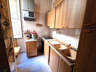 Quadrilocale in Affitto a Napoli, 1'600&euro;, 120 m²