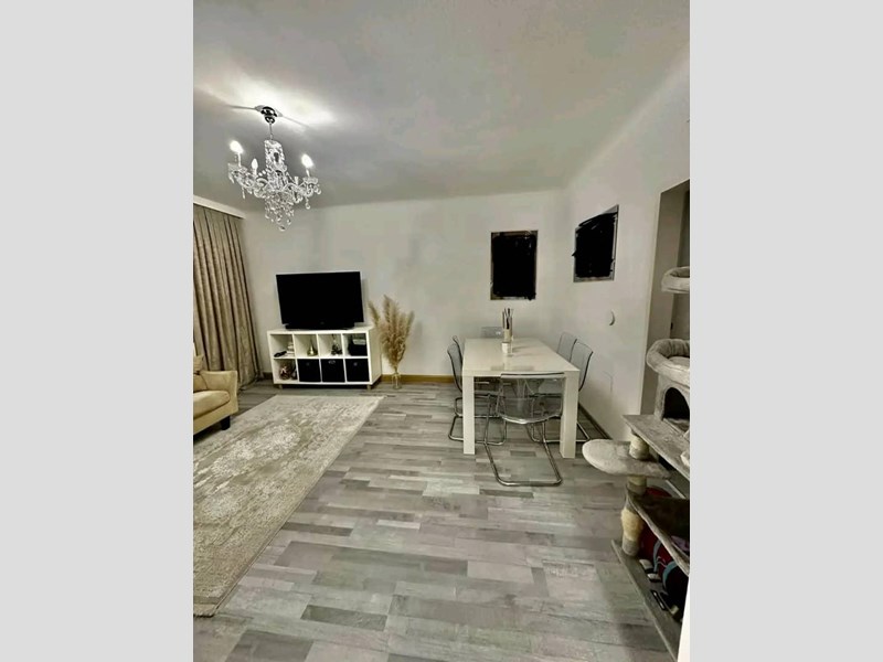 Monolocale in Affitto a Firenze, zona Viale Giovanni Battista Morgagni, 800&euro;, 45 m²
