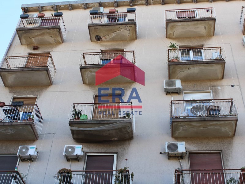 Trilocale in Vendita a Catania, 180'000&euro;, 95 m²