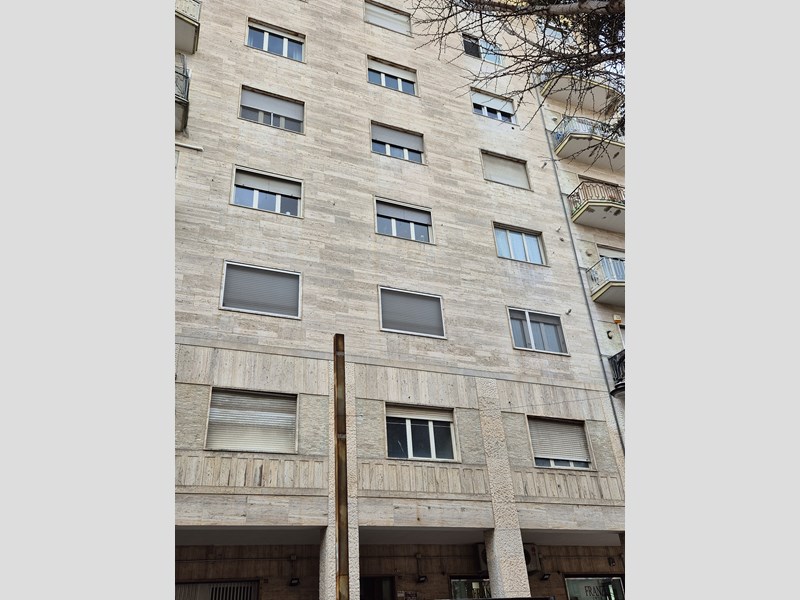 Appartamento in Vendita a Foggia, zona centro, 139'000&euro;, 135 m²