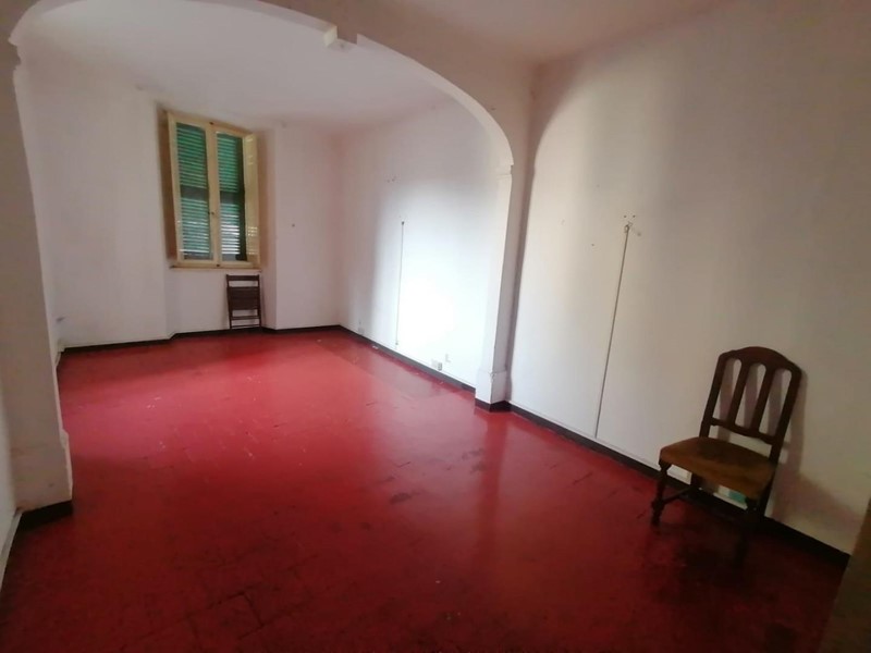 Appartamento in Vendita a Pieve Fosciana, 70'000&euro;, 100 m²