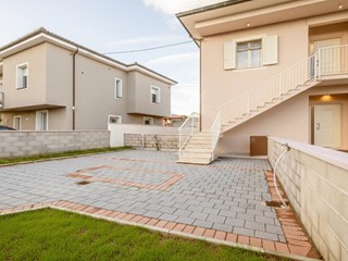 Quadrilocale in Vendita a Bientina, 305'000&euro;, 135 m²