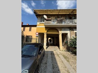 Trilocale in Vendita a Aicurzio, 21'750&euro;, 63 m²