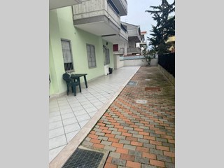 Trilocale in Vendita a Alba Adriatica, 150'000&euro;, 69 m²