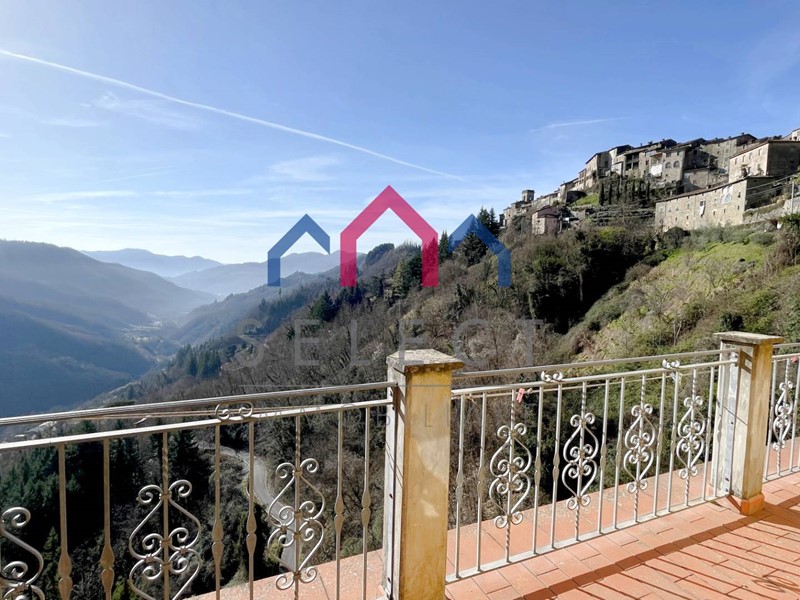 Quadrilocale in Vendita a Coreglia Antelminelli, 90'000&euro;, 86 m²