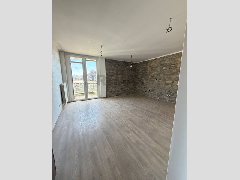 Bilocale in Vendita a Como, 139'000&euro;, 50 m²