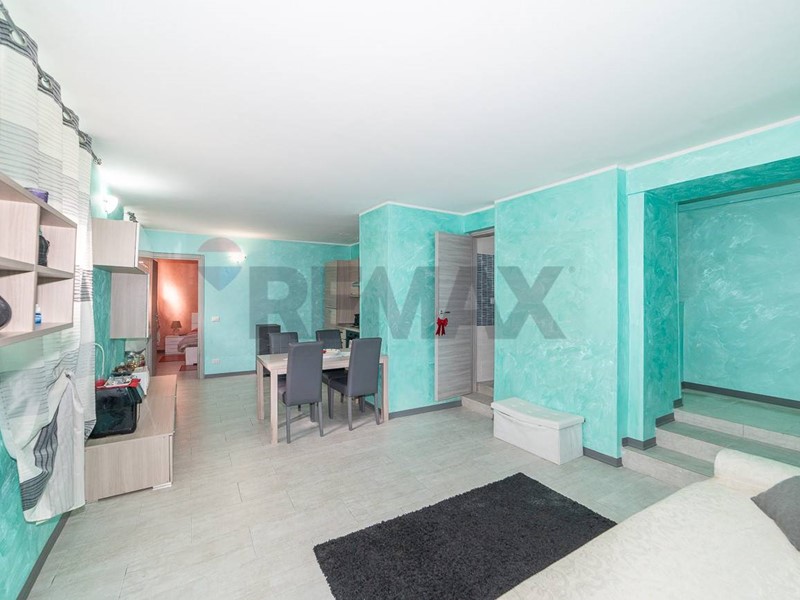 Trilocale in Vendita a Catania, 54'000&euro;, 90 m²