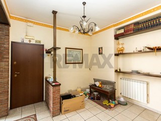Trilocale in Vendita a Camporotondo Etneo, 79'000&euro;, 93 m²