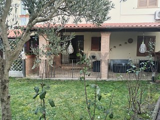 Appartamento in Vendita a Castiglione del Lago, 185'000&euro;, 150 m²