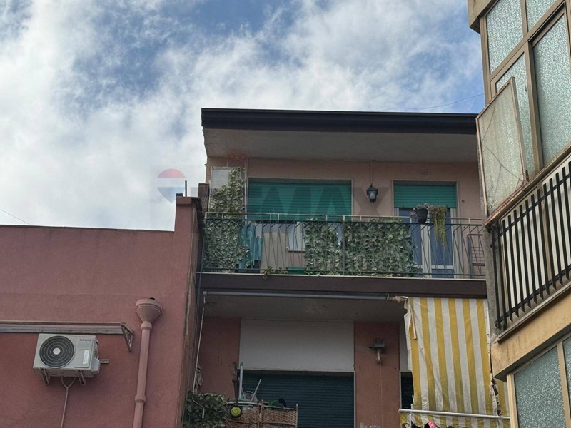 Trilocale in Vendita a Mascalucia, 90'000&euro;, 85 m²