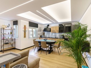 Bilocale in Vendita a Catania, 187'000&euro;, 72 m²