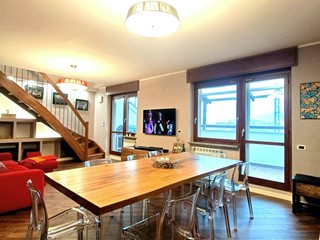 Attico in Affitto a Torino, 1'350&euro;, 117 m²