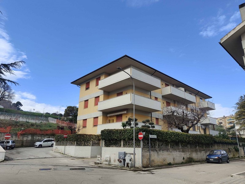 Appartamento in Vendita a Acquaviva Picena, 130'000&euro;, 130 m²