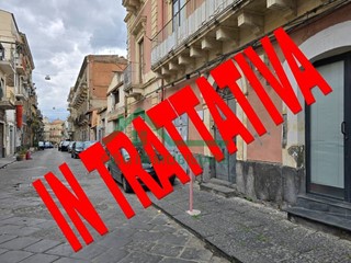 Trilocale in Vendita a Catania, 75'000&euro;, 100 m²